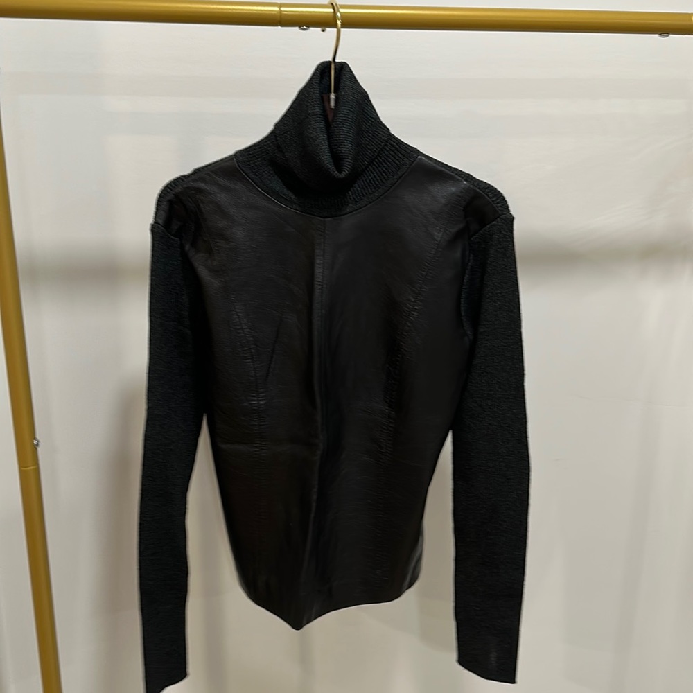 Par•a•phrase Turtleneck Sweater
